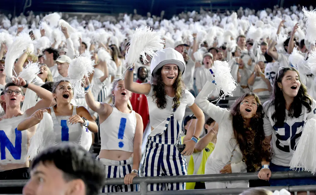 Penn State encara o USC no Beaver Stadium às 19h30, buscando a primeira vitória no Big Ten após um começo 0-2. O USC, c…