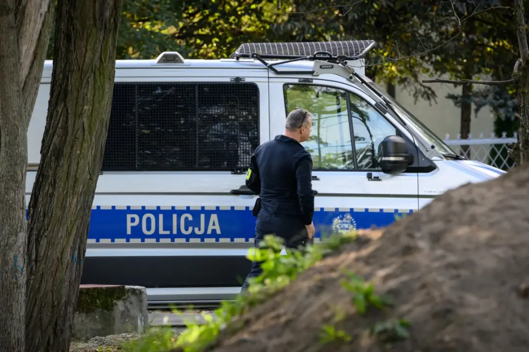 Leszczydół-Nowiny, Polônia, registrou um ataque em escola onde um adolescente matou uma funcionária de 37 anos. É sério…