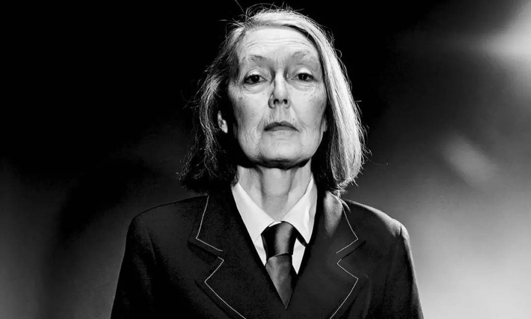 Anne Carson, canadense de 76 anos, ganha o Nobel de Literatura de 2026 pela obra ousada e inventiva. A forma como ela m…