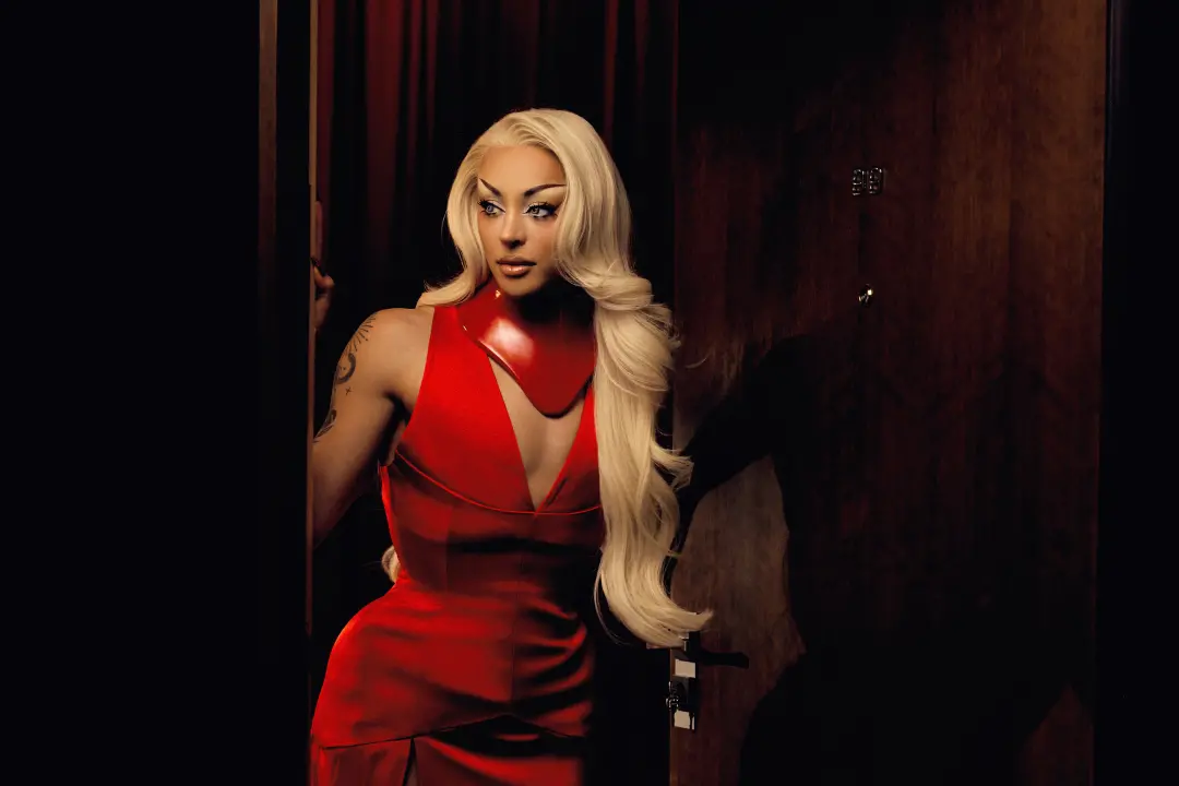 Pabllo Vittar lança o álbum Lost in Lust em 1 de outubro, cantado em inglês e espanhol. A escolha dos idiomas visa expa…