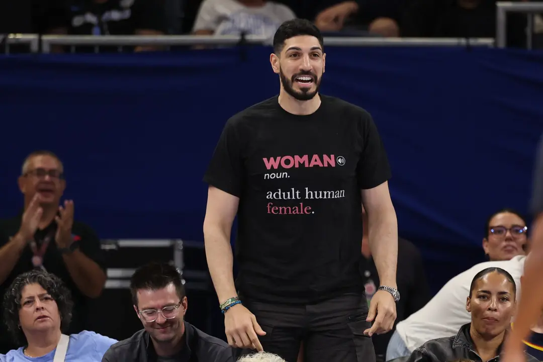 Enes Kanter fez uma alegação sobre a WNBA Finals, dizendo que conseguiria marcar 60 ou 70 pontos sem treinar. A ideia d…