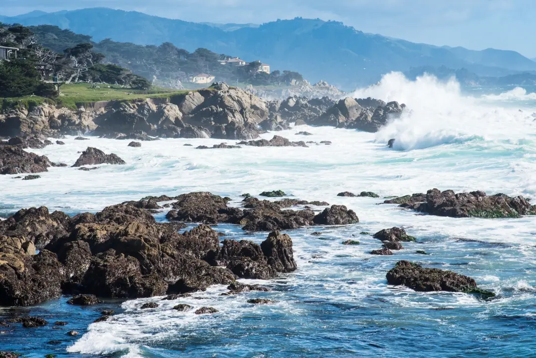 Costa da Califórnia enfrenta ondas de nível do mar extremos neste inverno, o que pode virar a norma no final do século.…