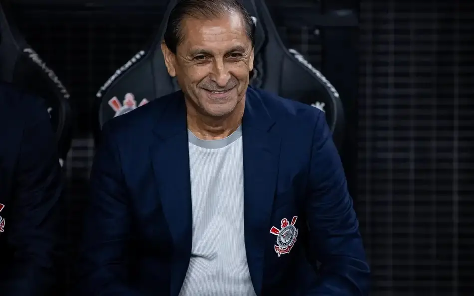 Ramón Díaz favorito pra comandar o Corinthians, com estreia possível contra o Palmeiras. Eu pondero que a experiência d…