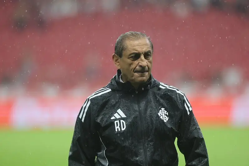 Ramón Díaz, nome forte no Corinthians, só conquistou cinco vitórias em dois clubes desde que saiu do clube paulista. O …