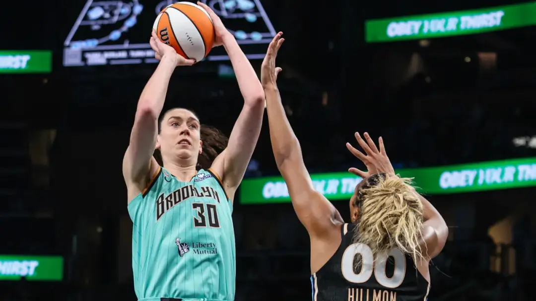 Breanna Stewart e a arbitragem da WNBA tiveram divergência no jogo duas, com controvérsia sobre o tempo limite de reaju…