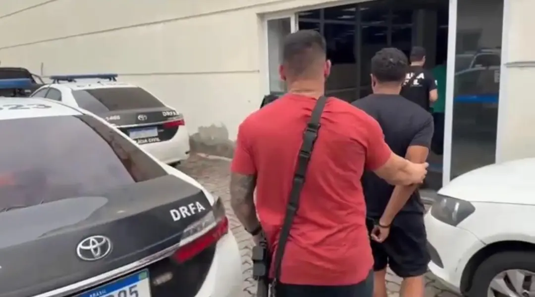 Tomás Coelho, no Rio, viu um homem preso com um HR-V de luxo, avaliado em R$ 150 mil, comprado por só R$ 10 mil. Essa c…