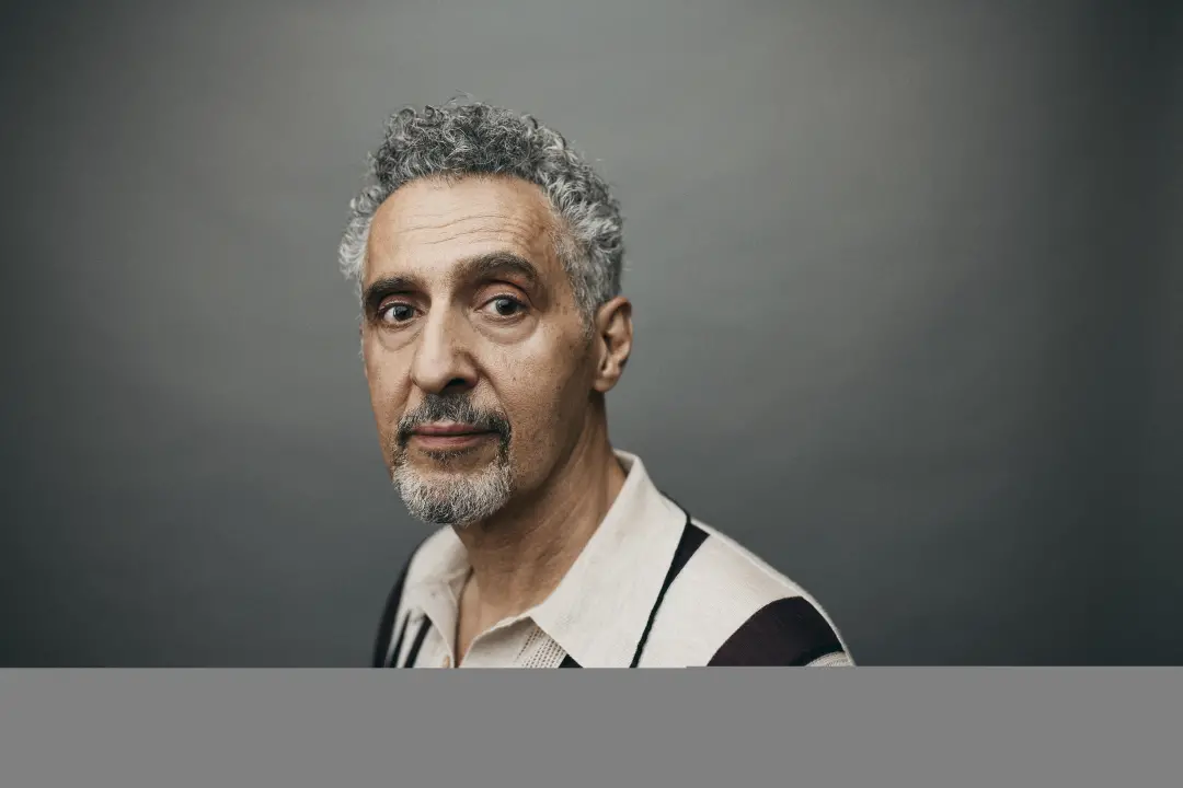 John Turturro vai receber o prêmio Creative Vanguard no Miami Film Festival GEMS em 2 de novembro. Reconhecer uma traje…