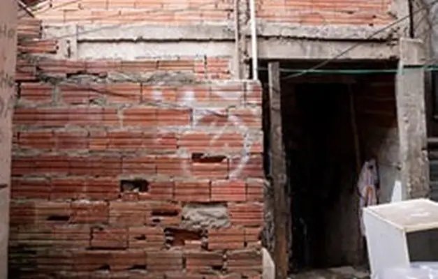 Oito em cada dez brasileiros dizem que o aumento do custo da moradia dificulta a casa própria. Essa realidade mostra co…