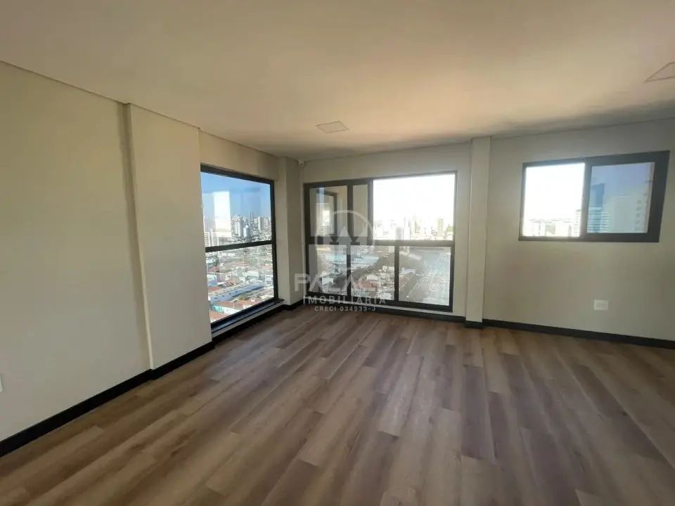 Apartamento de R$ 300 mil precisa de entrada se o financiamento aprovado for de R$ 240 mil, sobrando R$ 60 mil antes da…