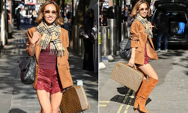 Myleene Klass saiu de HearSay enquanto a banda confirmou a turnê sem ela. Acho complicado quando planos mudam assim, af…