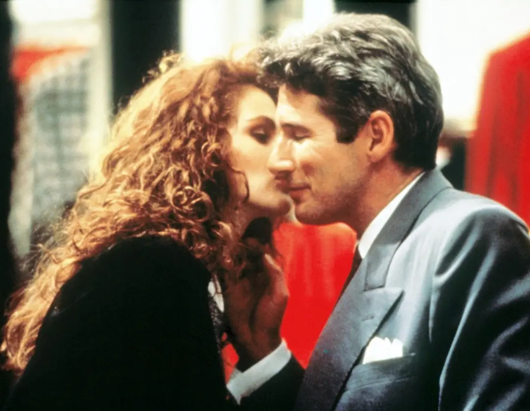 Pretty Woman, de 1990, mostra Vivian Ward, uma trabalhadora de sexo, encontrando afeto com Edward Lewis. Esse filme mos…
