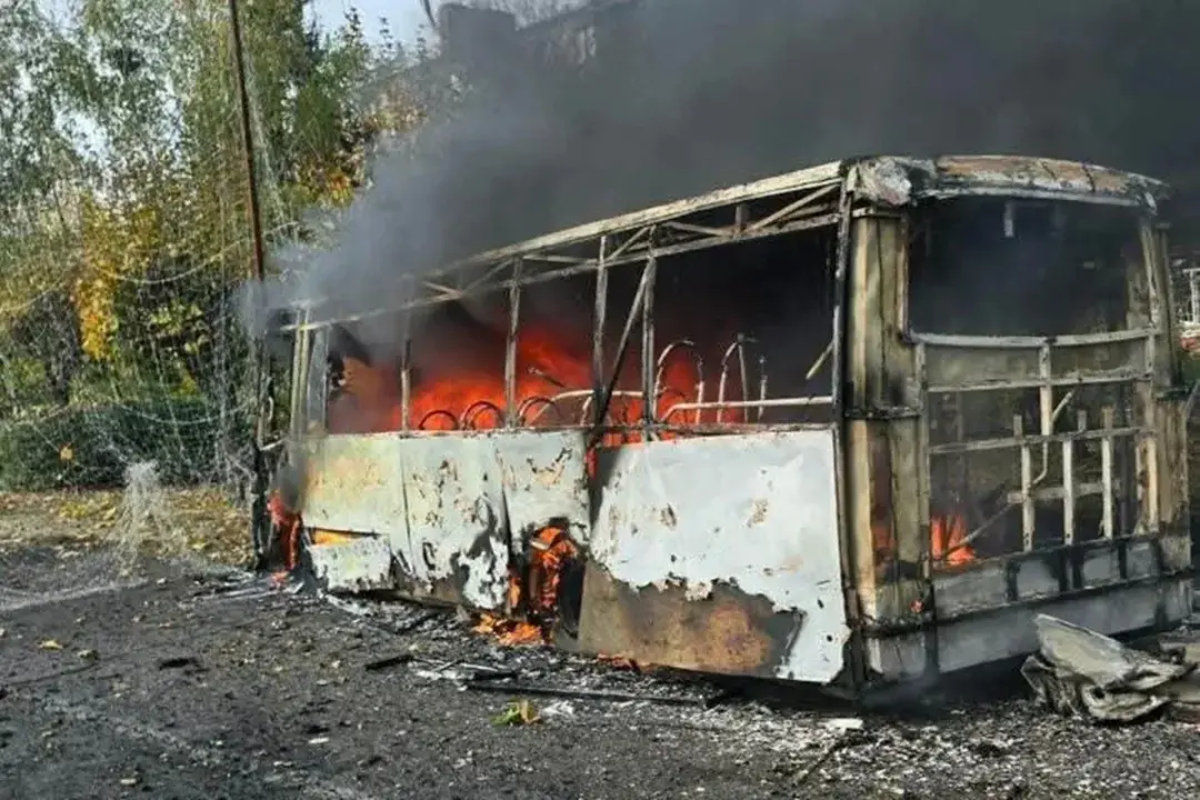Kramatorsk teve pelo menos 33 mortos em ataque russo contra dois ônibus. Essa violência mostra o quão crítica está a se…