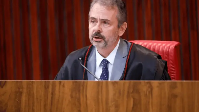 Publicação de @fernando.rodrigues