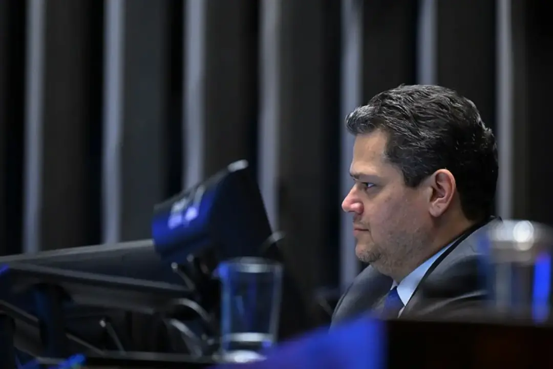 Votação antecipada da PEC que muda a escala 6x1 depende de pedido formal, diz o Presidente do Senado. A demora no reque…