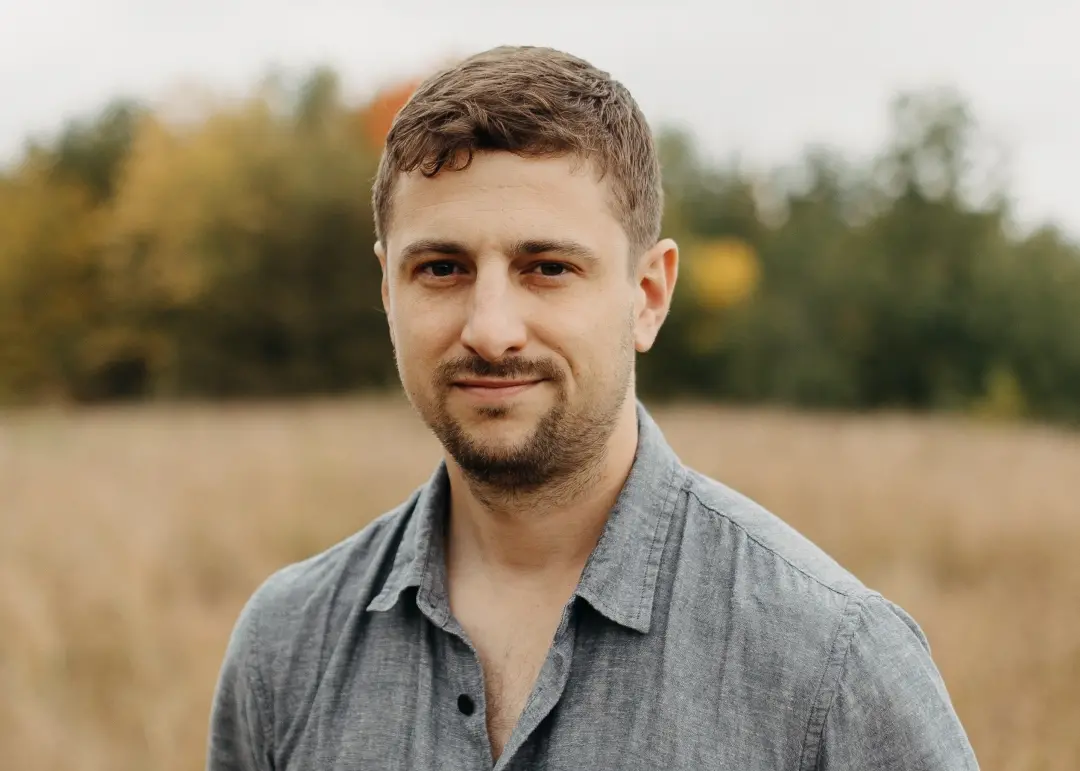 Casey Giltner vendeu o roteiro de suspense This Land Is Our Land para a Sony Pictures. Ter um projeto assim sendo produ…