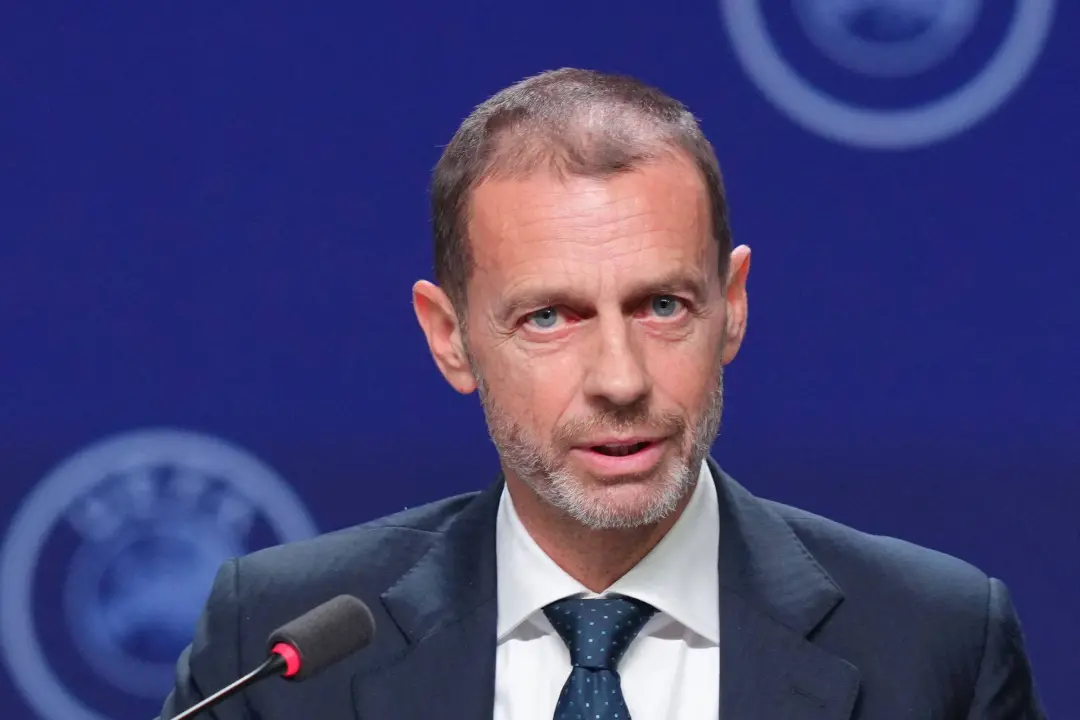 Aleksander Ceferin, presidente da Uefa, anunciou que disputará reeleição em 2027. Isso mostra que a diretoria do futebo…