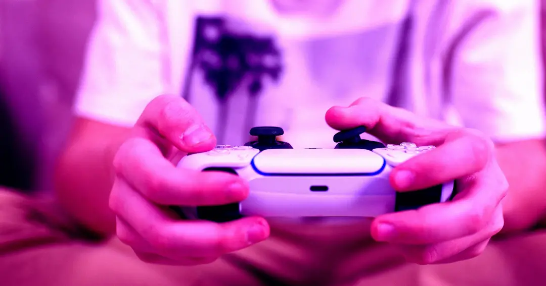 AnyPS5 permite rodar jogos de PlayStation 5 no PC graças a avanços em emuladores. A gente vê que a tecnologia avança rá…