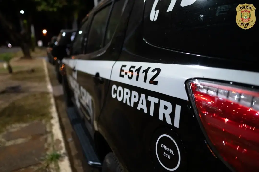 Doze furtos de caminhonetes, incluindo Hilux e SW4, foram desmantelados por operação da PCDF em Brasília. É sério o esq…