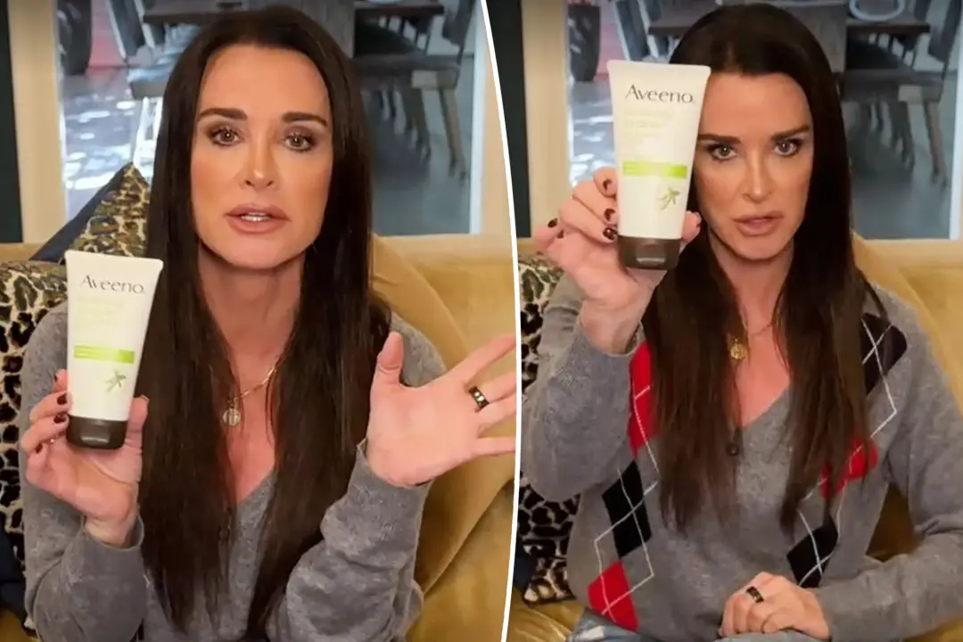 Kyle Richards, estrela do RHOBH, fala que um sabonete facial de 5 dólares clareia a pele. Mesmo depois do Prime Day, o …