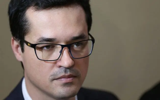 TSE adia julgamento de Dallagnol, processo do registro de candidatura ao Senado no Paraná. A defesa pediu a retirada da…