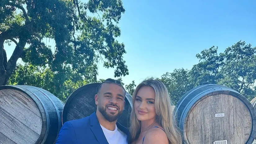 Cory Wharton e Taylor Selfridge, que estavam juntos por quase 10 anos, confirmaram o fim do relacionamento. Entendo a d…