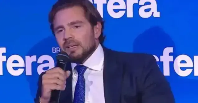 Ana Cláudia Queiroz pediu ao STF a retirada da tornozeleira eletrônica após sete meses, alegando que precisa buscar emp…