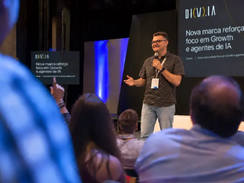 DIVIA Marketing Digital mudou a marca para incluir a assinatura DIV.IA, sinalizando o foco em agentes de inteligência a…