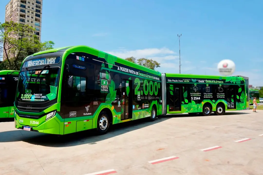 São Paulo tem 2.009 ônibus elétricos em operação, cerca de 15% da frota municipal. Acredito que essa transição é um pas…