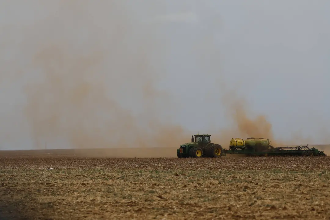 Cerrado perdeu 13,9 milhões de hectares de vegetação nativa perto de rios ao longo de 40 anos. Essa área representa 26,…