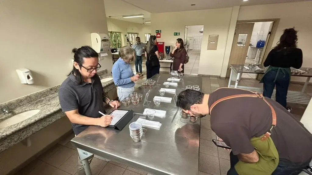 O concurso de café de São Paulo recebeu um recorde de inscritos, com 395 amostras em cinco categorias. A força dessa ca…