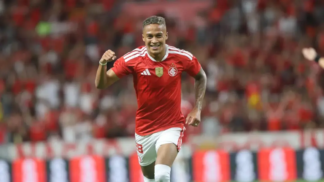 Aos 45 segundos de partida, Vitinho fez o gol mais rápido do Brasileirão contra o Corinthians no Beira-Rio. É um lance …
