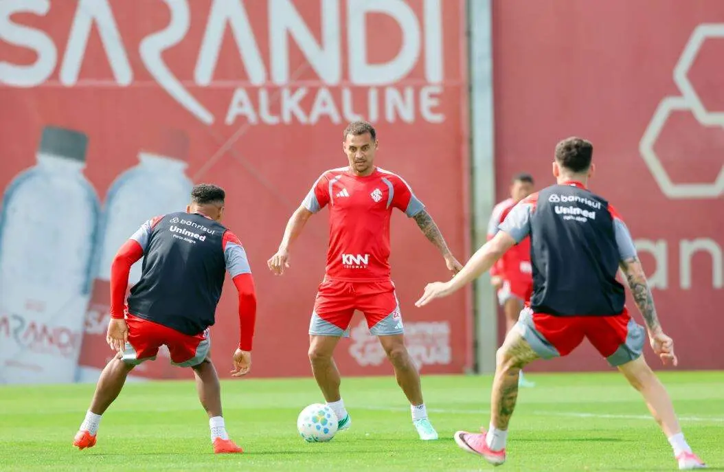 Vitória de dois a um do Internacional sobre o Corinthians no Beira-Rio diminuiu o risco de rebaixamento para 51,7%. Mas…