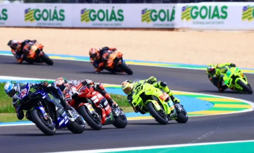 Goiânia, a partir de abril de 2027, vai receber o MotoGP e o segundo lote de ingressos já tá na venda, começando com R$…