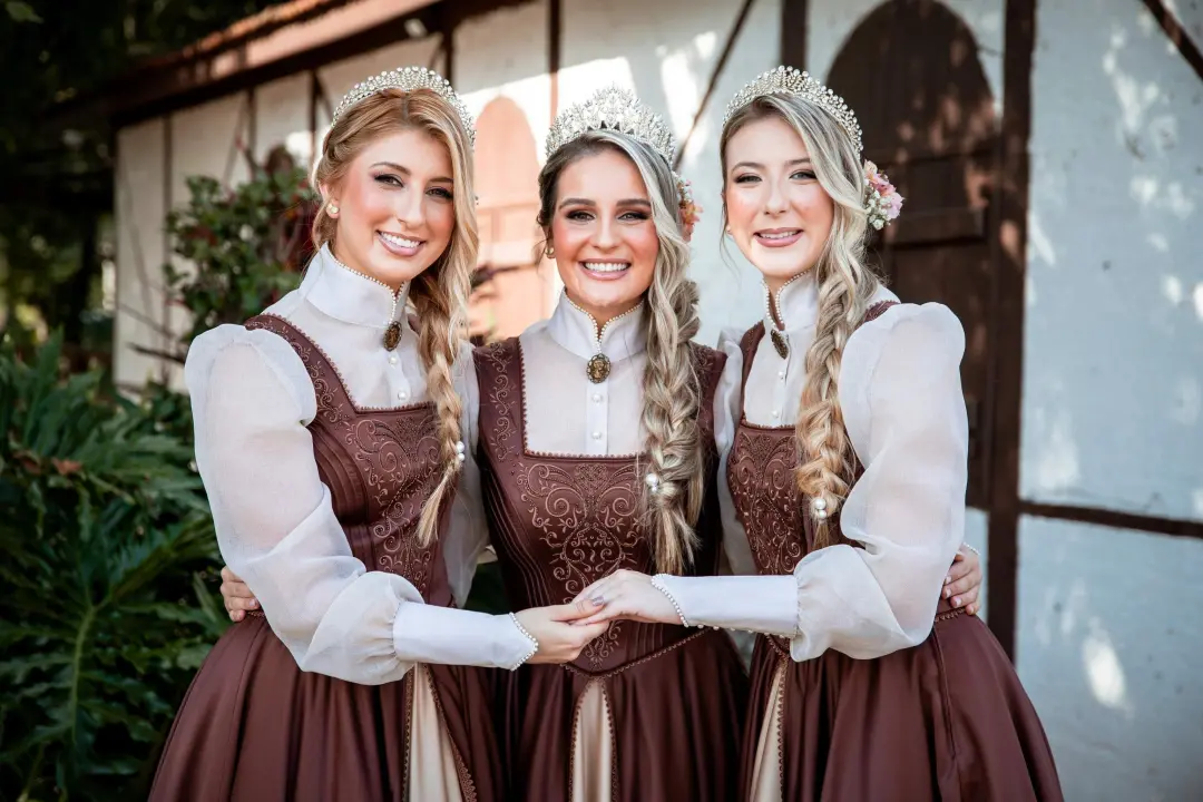 37ª Oktoberfest de Igrejinha começa sexta com mais de 80 atrações no Parque de Eventos Almiro Grings de 9 a 18 de outub…