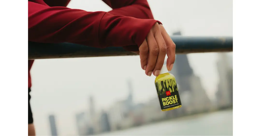 Suco de picles do McDonald’s, o Pickle Boost, será distribuído em Chicago para quem correr a Maratona do próximo doming…