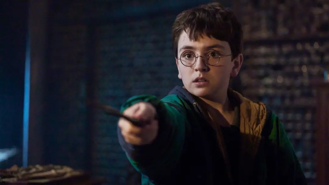 Hogwarts dos remakes da HBO vai mostrar os ponteiros das Casas com detalhes do livro, como as gemas coloridas. Isso tra…
