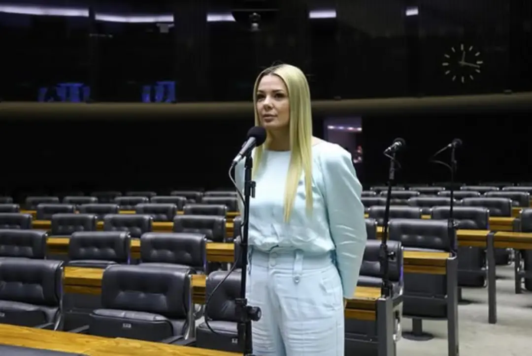Fernanda Louback, vereadora de Niterói, pode ser vice-governadora do Rio de Janeiro na chapa de Douglas Ruas, dependend…