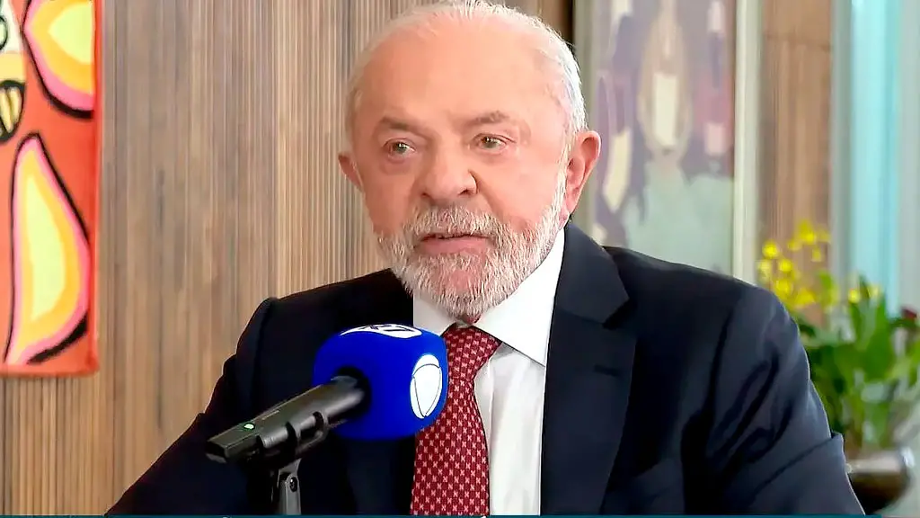 Lula chamou Flávio Bolsonaro de parte do crime organizado por não apoiar a PEC da Segurança Pública. Isso mostra que o …