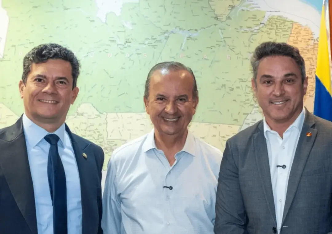 Governadores do Sul, Zucco, Moro e Mello, gravaram vídeo em Brasília pedindo votos para Flávio Bolsonaro no segundo tur…