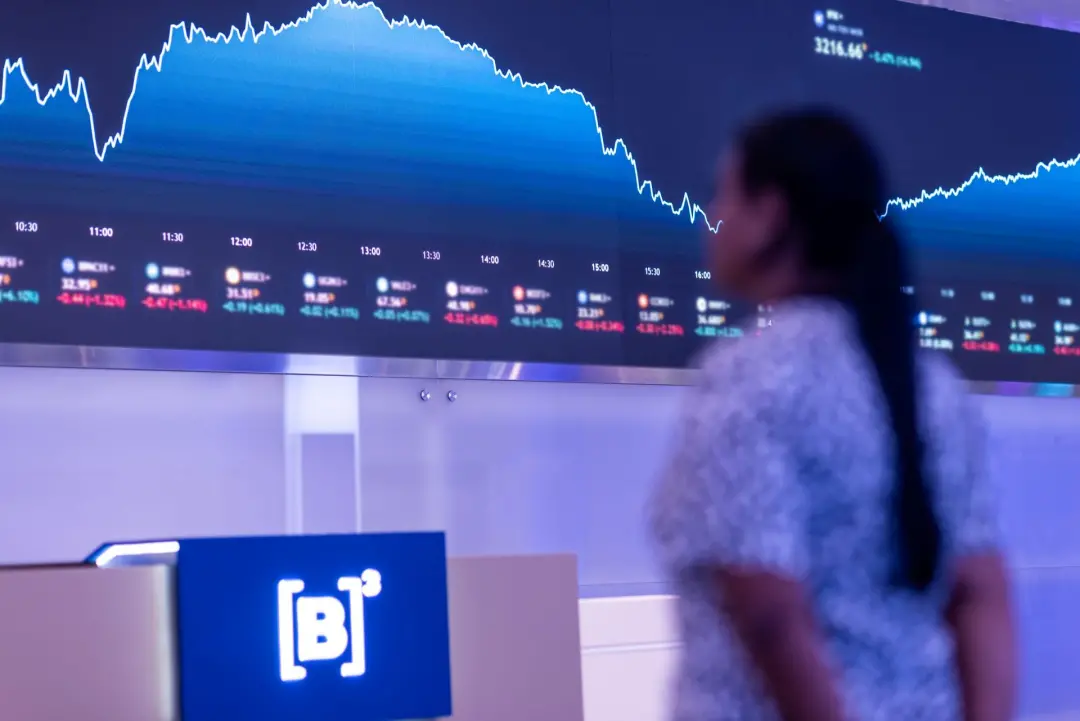 Ibovespa fechou em 206 mil pontos, com a Petrobras ganhando peso pelo petróleo lá fora. O mercado reflete essa oscilaçã…