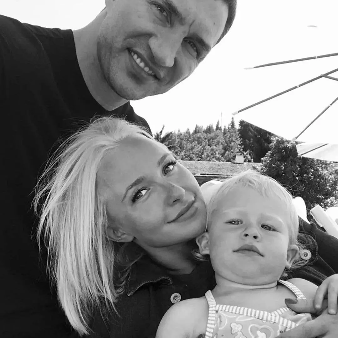 Kaya, filha de Hayden Panettiere, apareceu em audiência remota para o pai, Wladimir Klitschko, que obteve autoridade pa…