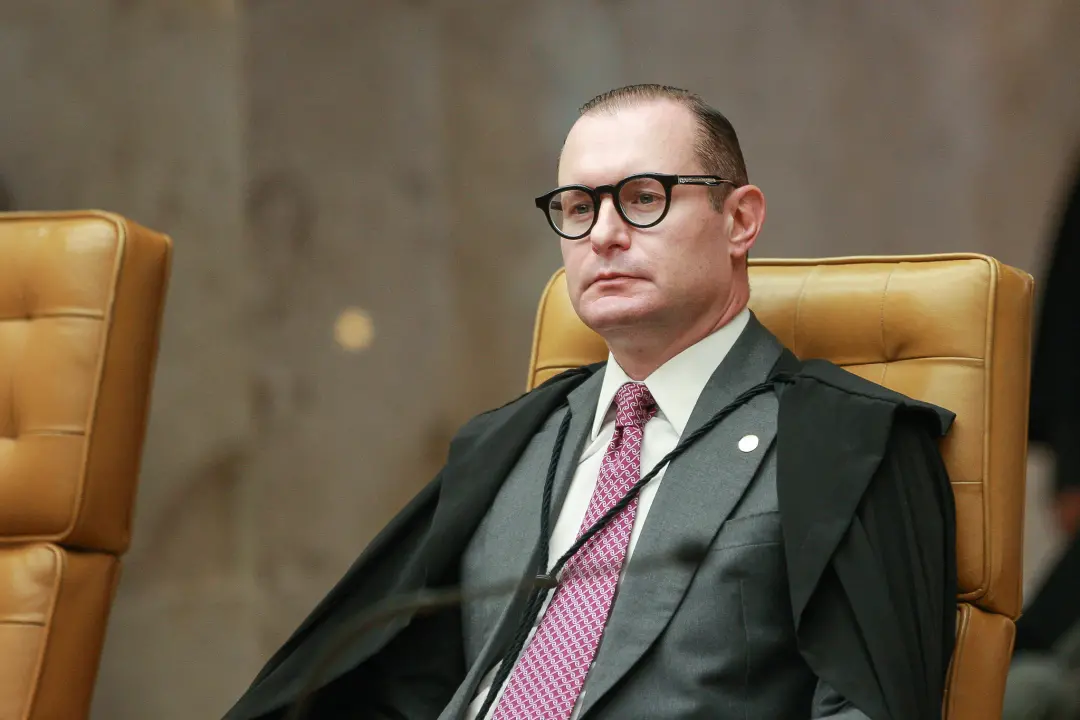 Cristiano Zanin vai julgar o recurso que a coligação de Eduardo Paes entrou no STF contra a anulação dos votos de Antho…