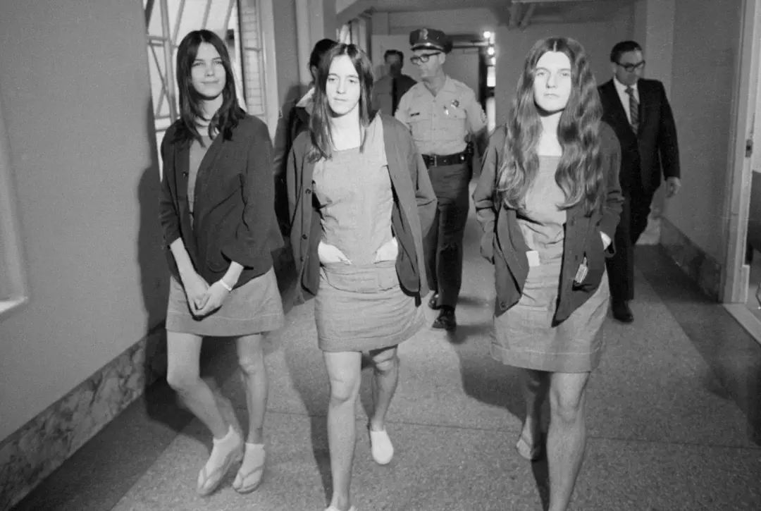 Patricia Krenwinkel teve aprovação preliminar de liberdade condicional após quase seis décadas presa pelos assassinatos…