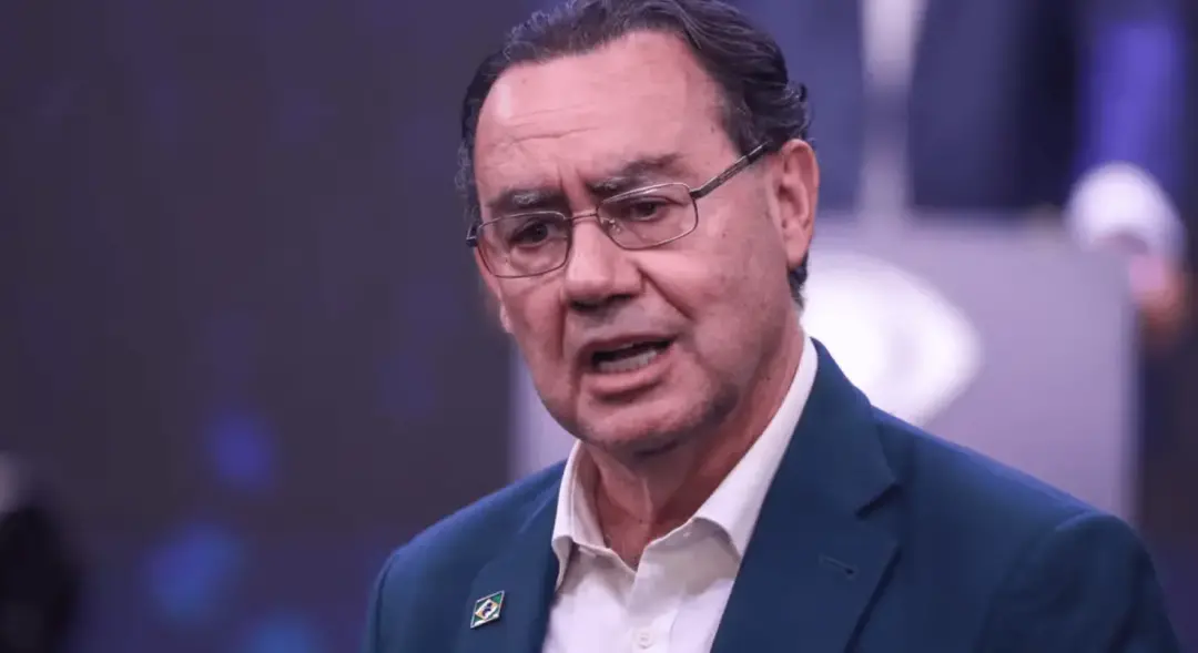 Augusto Cury declarou apoio ao Flávio Bolsonaro no segundo turno, mas também cobrou compromissos públicos de campanha. …