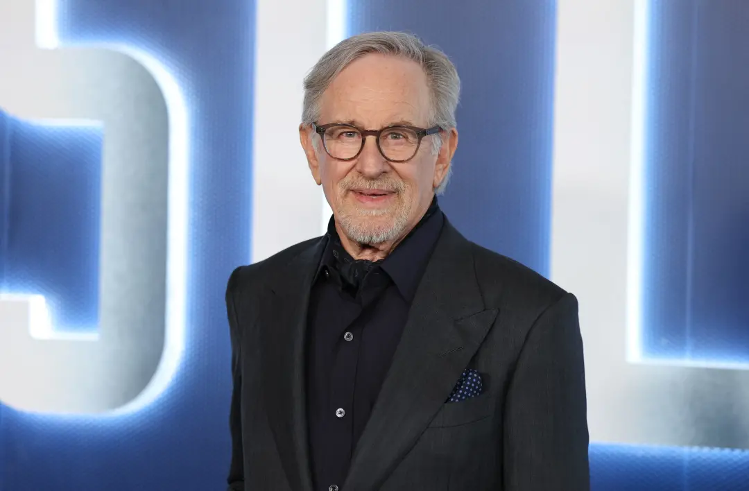 Steven Spielberg, com um roteirista de Goodfellas, vai desenvolver um filme sobre Sammy The Bull, o mafioso. Aquele cas…