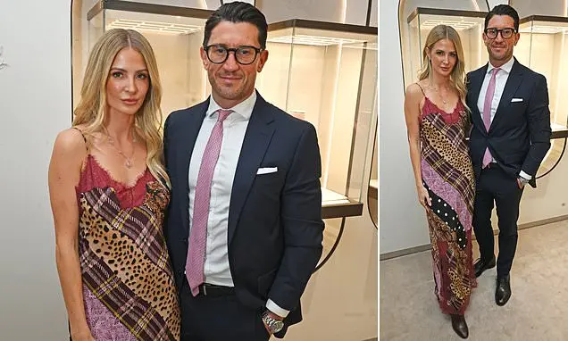 Millie Mackintosh e Matthew Tanner fizeram a primeira aparição juntos, olhando diamantes na Boodles. É bom ver um casal…