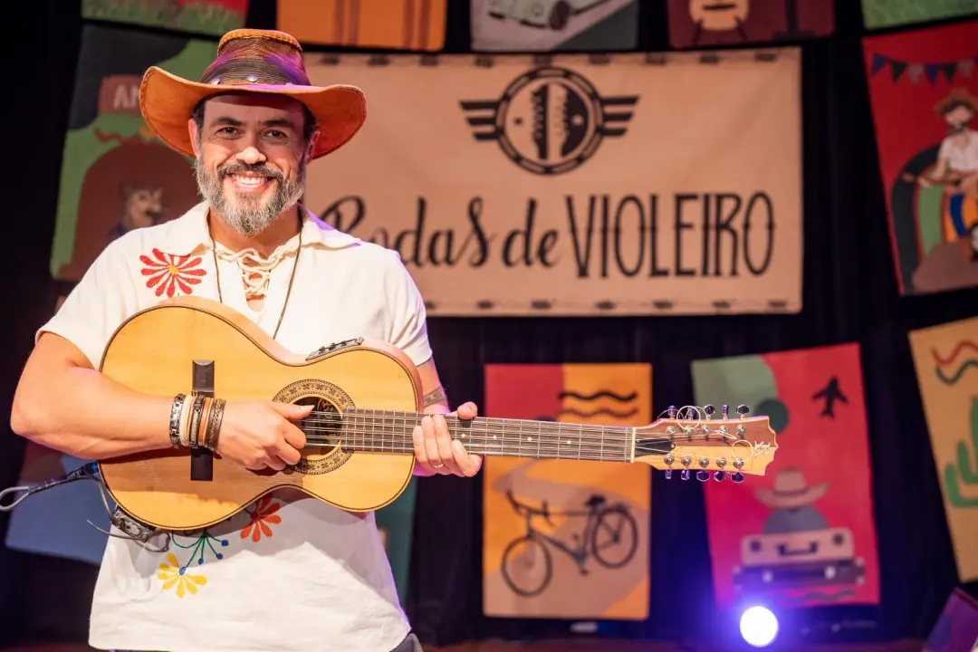 Almir Pessoa apresenta o concerto Almir Pessoa In Concert no Teatro Goiânia dia 17 de outubro. A mistura da viola caipi…
