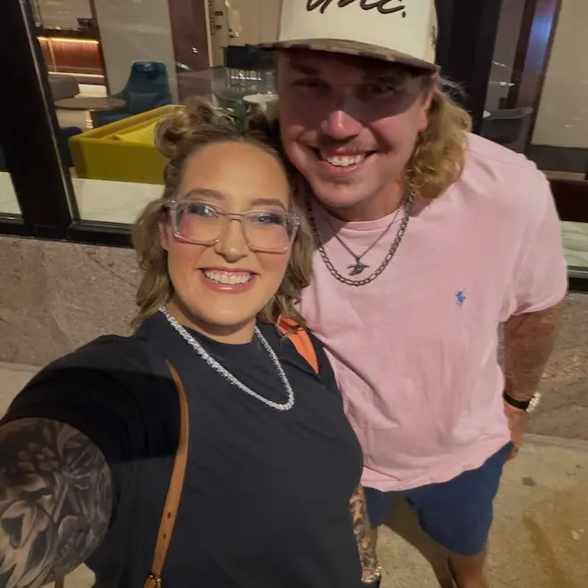 Pumpkin Efird, irmã de Mama June, tá no noivado com Darrin Kitchens. Duas temporadas depois do começo do romance, a dec…