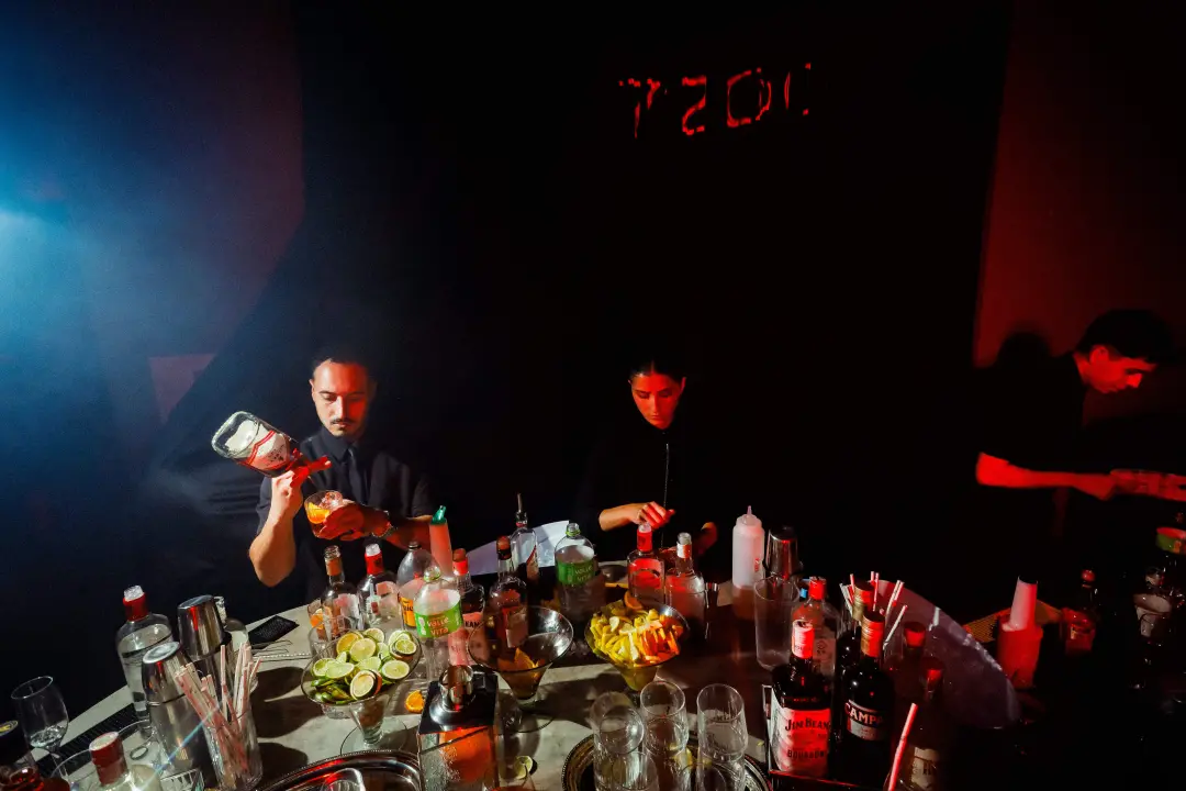 Bar Secreto ganhou edição especial na Casa 7200 durante a CASACOR RS 2026, na loja de design da Tatieli Dias. É interes…