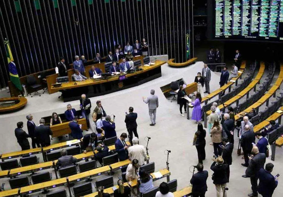 109 mulheres eleitas na Câmara para 2027, o maior número feminino na história do Congresso. Esse avanço é um passo impo…